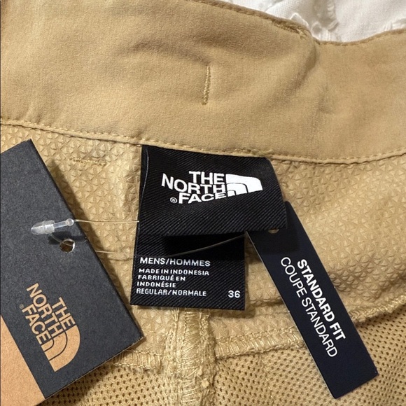 The North Face Men's Khaki Flat Front Shorts 7” Inseam Size 36 - Picture 7 of 10